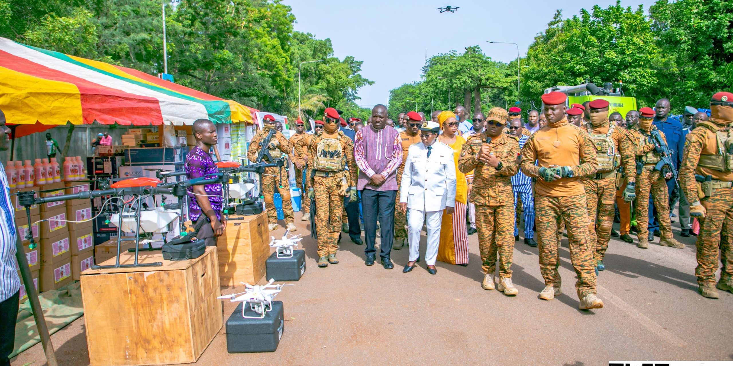 Le président du Burkina Faso remet du matériel agricole pour 171 millions de dollars Le président du Burkina Faso remet du matériel agricole pour 171 millions de dollars