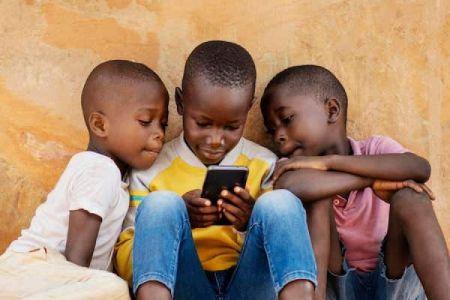 Internet en Afrique : une croissance deux fois plus rapide que la moyenne mondiale, mais… Internet en Afrique : une croissance deux fois plus rapide que la moyenne mondiale, mais…