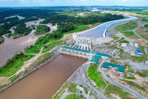 Électricité : l’Union européenne lance une campagne pour promouvoir l’énergie verte au Cameroun Électricité : l’Union européenne lance une campagne pour promouvoir l’énergie verte au Cameroun