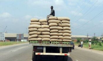 Côte d’Ivoire : la baisse des prix du carburant ne se ressent pas vraiment sur les coûts de transport (reportage)