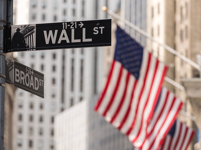 Marchés: Wall Street termine la semaine en ordre dispersé