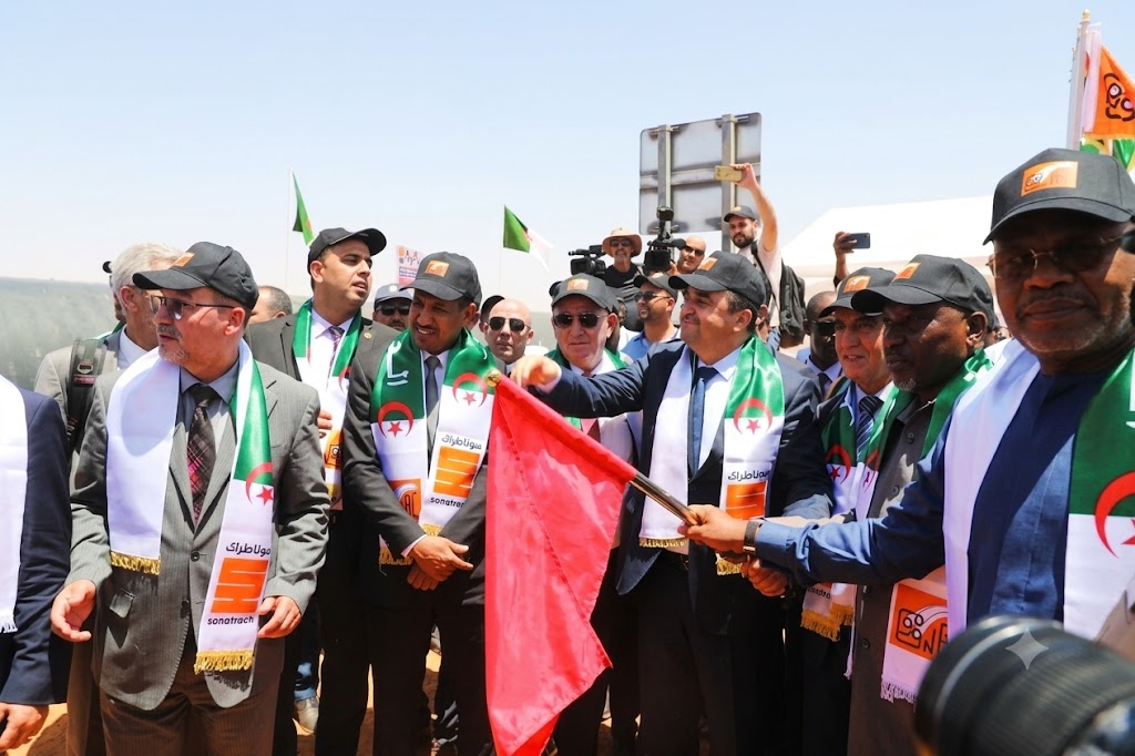 Gazoduc transsaharien : l’Algérie lance les travaux du méga-projet Gazoduc transsaharien : l’Algérie lance les travaux du méga-projet